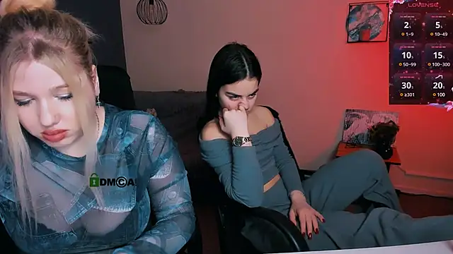 juli kisss online show from 29, 1, 2025