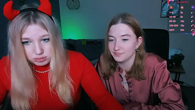 juli kisss online show from 1, 2, 2025