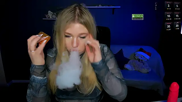 juli kisss online show from 6, 2, 2025