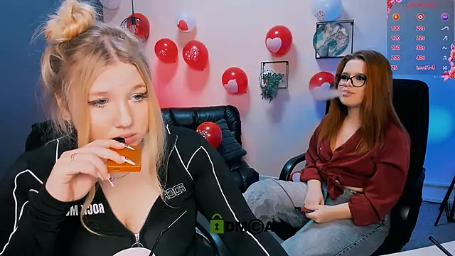 juli kisss online show from 17, 2, 2025