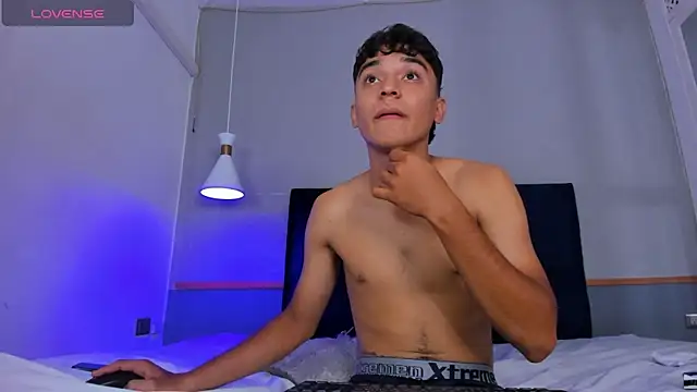 Austin Cardieff online show from 28, 12, 2024