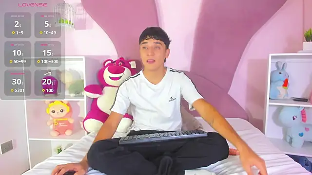 Austin Cardieff online show from 23, 3, 2025