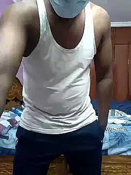 Snapshot of Mrveda66 chatting on 15, 12, 2025 Mrveda66 online show from 15, 12, 2025