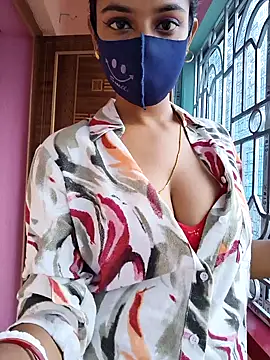 Snapshot of wild_bong_queen chatting on 28, 10, 2025 wild bong queen online show from 28, 10, 2025