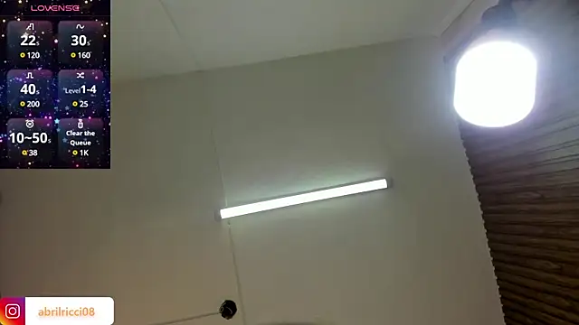 Snapshot of abril_ricci chatting on 8, 2, 2025 abril ricci online show from 8, 2, 2025