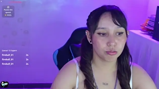 Skarlet Adams28 online show from 15, 7, 2026