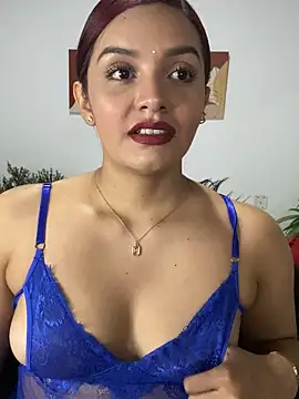 Melanyprada online show from 10, 10, 2025