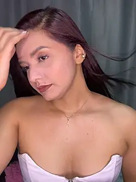 Snapshot of Melanyprada chatting on 22, 7, 2026 Melanyprada online show from 22, 7, 2026