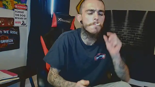 Snapshot of XMeF10 chatting on 18, 3, 2025 XMeF10 online show from 18, 3, 2025