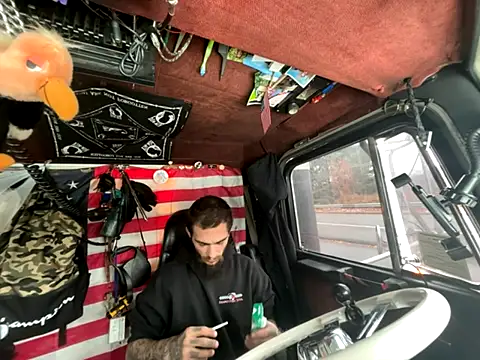 XMeF10 online show from 5, 12, 2025