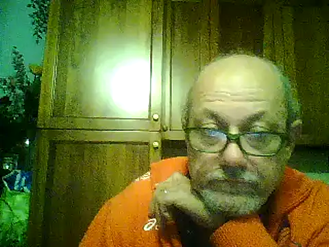 Snapshot of gianbragallini chatting on 22, 12, 2024 gianbragallini online show from 22, 12, 2024