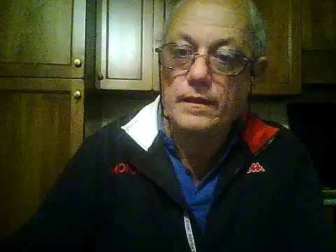 Snapshot of gianbragallini chatting on 2, 10, 2025 gianbragallini online show from 2, 10, 2025