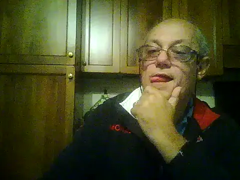 Snapshot of gianbragallini chatting on 11, 10, 2025 gianbragallini online show from 11, 10, 2025