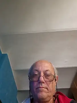 Snapshot of gianbragallini chatting on 17, 10, 2025 gianbragallini online show from 17, 10, 2025