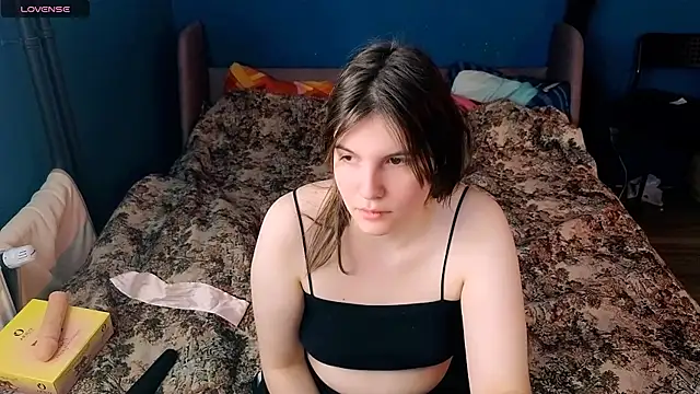 Ruyjin Choi online show from 18, 12, 2024