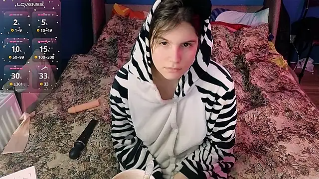 Ruyjin Choi online show from 19, 12, 2024