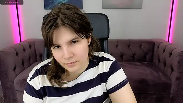 Ruyjin Choi online show from 13, 9, 2025