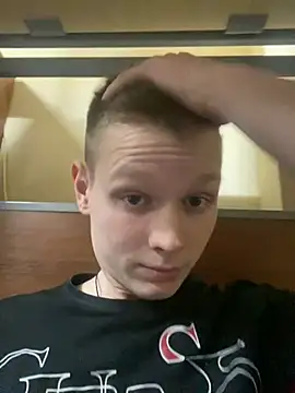 fameboyboo online show from 3, 1, 2025