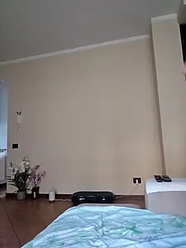 MichelleCara online show from 7, 10, 2025