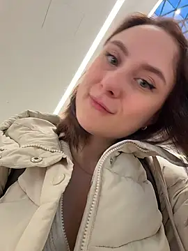 Dina Tease online show from 5, 12, 2025