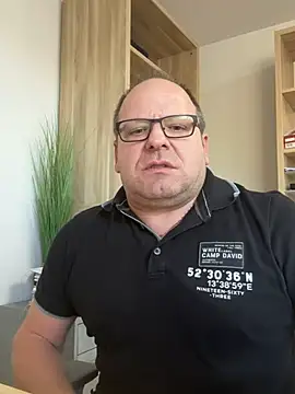 coupleLatinaLovers online show from 16, 12, 2024