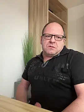 coupleLatinaLovers online show from 20, 12, 2024