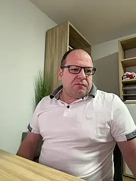 coupleLatinaLovers online show from 3, 2, 2025