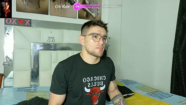 Sexy Alejandro  online show from 28, 1, 2025