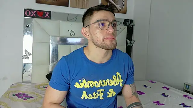 Sexy Alejandro  online show from 14, 3, 2025