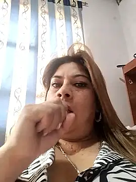 Laura-Hernandez online show from 30, 9, 2025