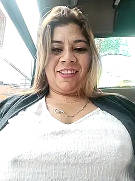 Laura-Hernandez online show from 10, 10, 2025