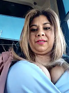 Laura-Hernandez online show from 17, 12, 2025