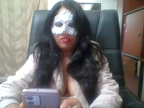 kamayanisingh24 online show from 17, 1, 2025