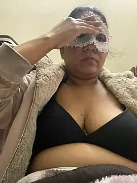 kamayanisingh24 online show from 31, 1, 2025