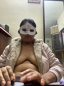 kamayanisingh24 online show from 26, 2, 2025