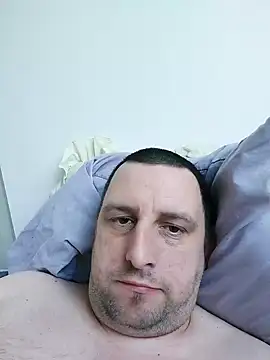 Snapshot of HE-M123 chatting on 30, 9, 2025 HE-M123 online show from 30, 9, 2025