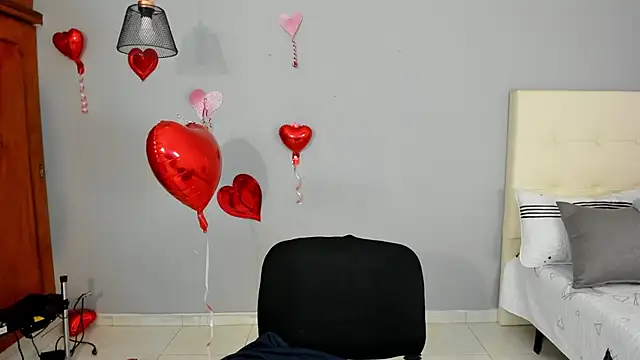 Maia W10 online show from 19, 2, 2025