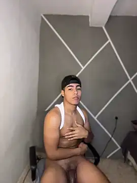 Snapshot of Diegobaby-18 chatting on 13, 4, 2026 Diegobaby-18 online show from 13, 4, 2026