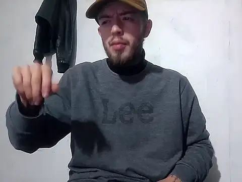Snapshot of Aaronkiller chatting on 18, 12, 2024 Aaronkiller online show from 18, 12, 2024