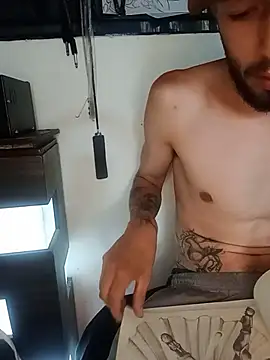 Aaronkiller online show from 4, 7, 2026