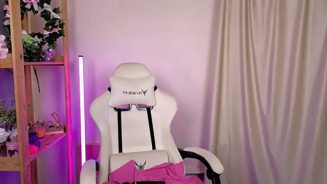 MelissaLovvv online show from 18, 9, 2025