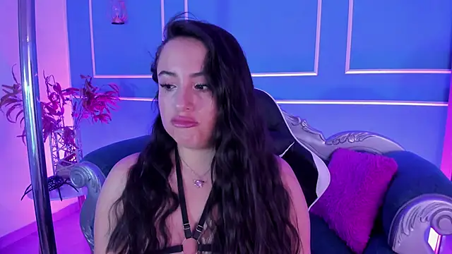 Snapshot of Red_star8 chatting on 18, 12, 2025 Red star8 online show from 18, 12, 2025