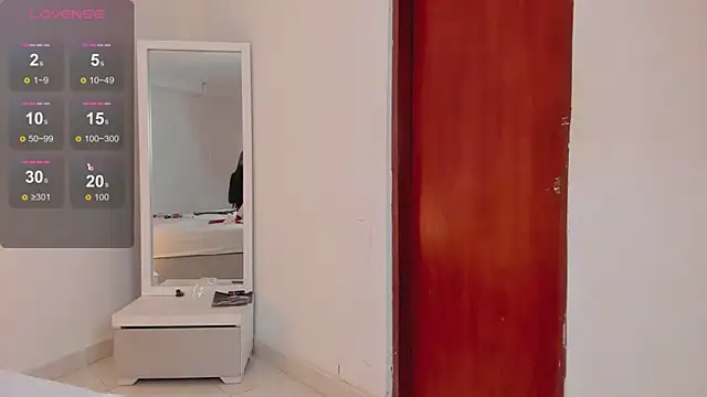 Alhana pulido online show from 10, 12, 2024