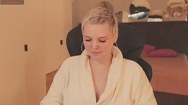 LikaBerry1 online show from 25, 11, 2025