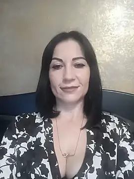 FireLily332 online show from 17, 1, 2025