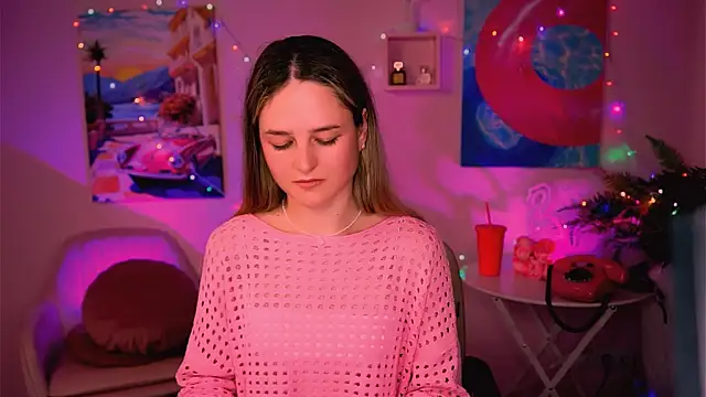 Snapshot of DeboraLarson chatting on 2, 1, 2025 DeboraLarson online show from 2, 1, 2025