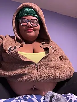 Snapshot of dondivax3 chatting on 24, 2, 2025 dondivax3 online show from 24, 2, 2025