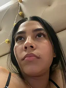 Snapshot of darsha_90 chatting on 4, 1, 2025 darsha 90 online show from 4, 1, 2025