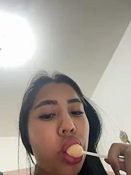 Snapshot of darsha_90 chatting on 1, 11, 2025 darsha 90 online show from 1, 11, 2025