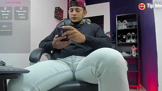 Marcos garcias online show from 5, 12, 2025